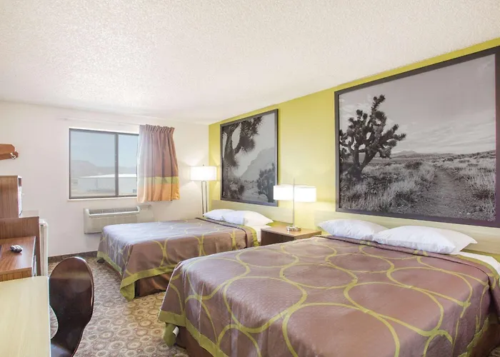 Super 8 By Wyndham Hotel